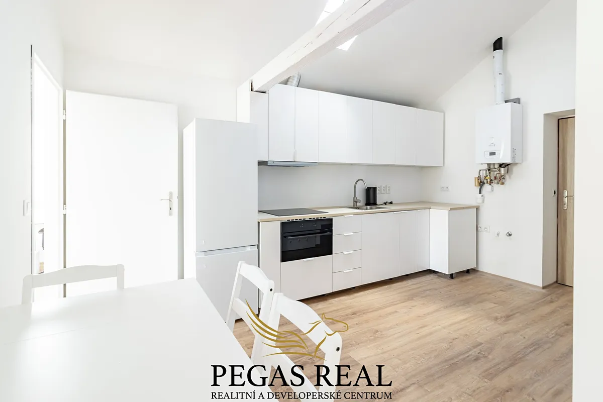 Pronájem bytu 2+1 68 m²